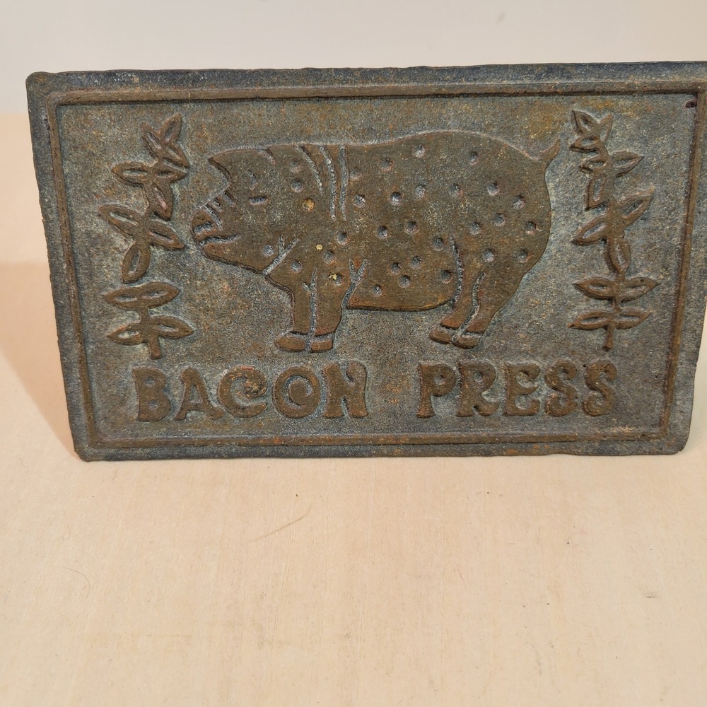Vintage Cast Iron Bacon Press Pig Design Wooden Handle Kitchen‎ Tool